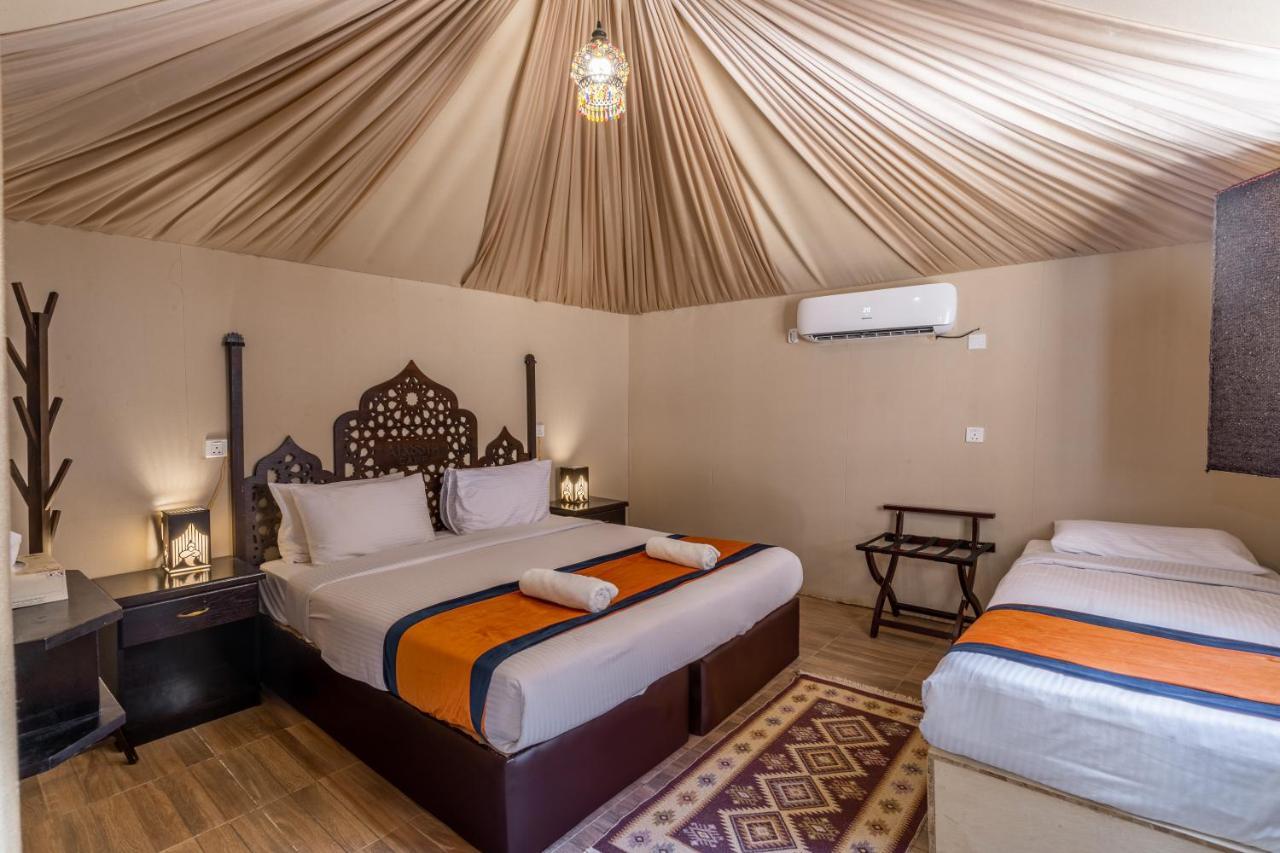 Hotel Aladdin Camp Wadi Rum Esterno foto