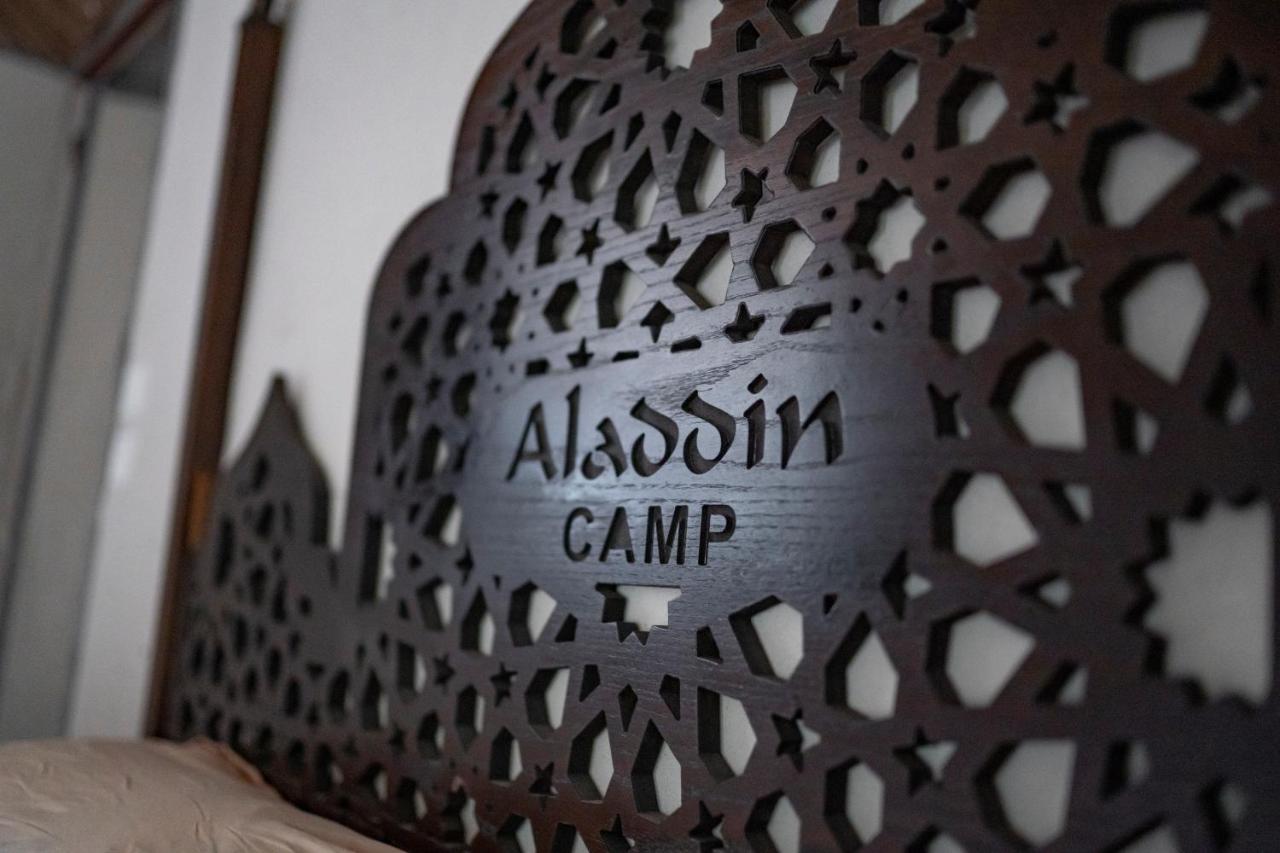 Hotel Aladdin Camp Wadi Rum Esterno foto