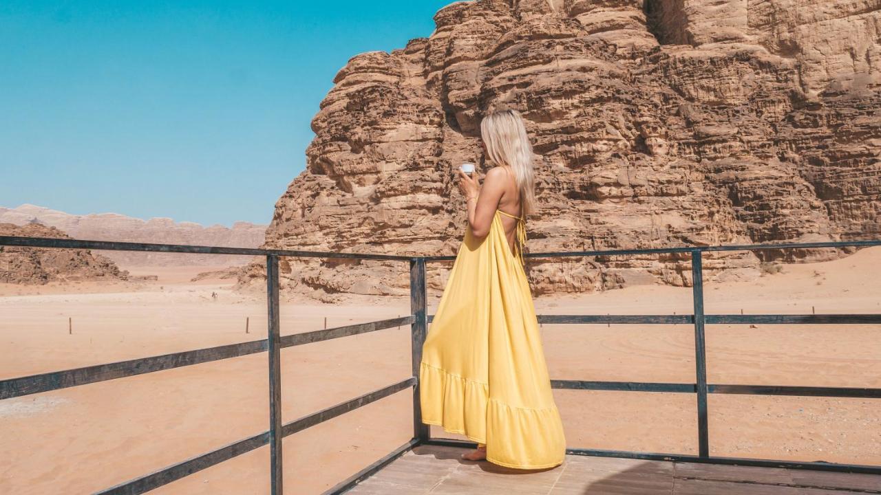 Hotel Aladdin Camp Wadi Rum Esterno foto