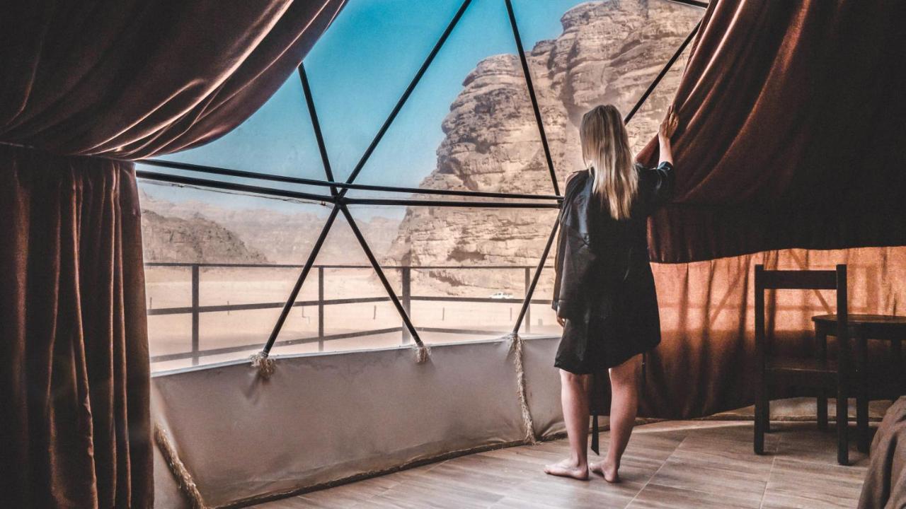 Hotel Aladdin Camp Wadi Rum Esterno foto