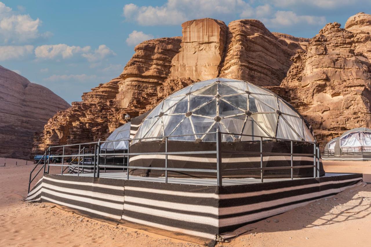 Hotel Aladdin Camp Wadi Rum Esterno foto