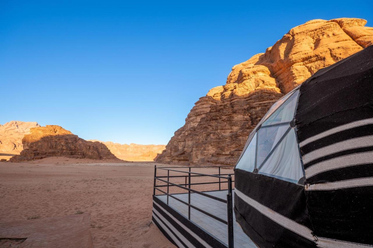 Hotel Aladdin Camp Wadi Rum Esterno foto