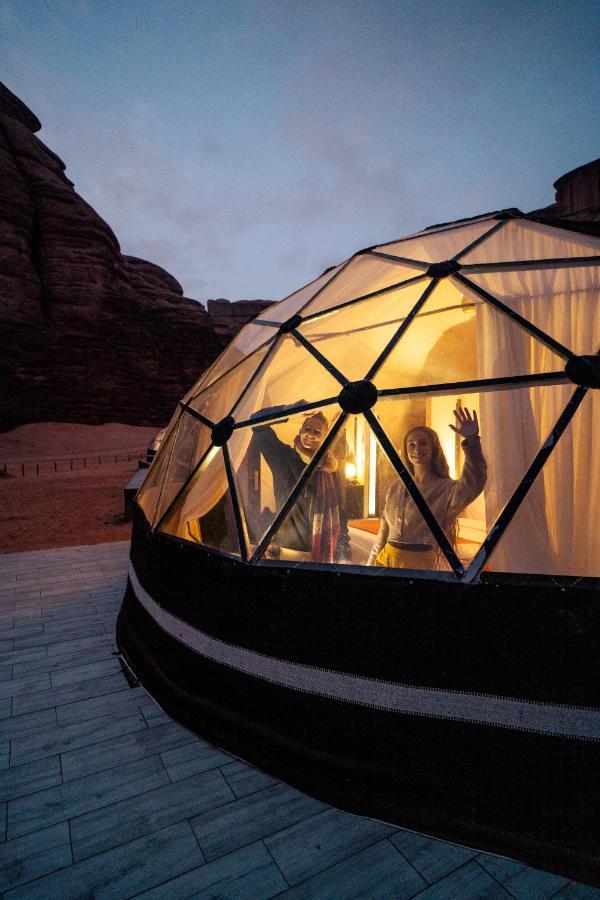 Hotel Aladdin Camp Wadi Rum Esterno foto