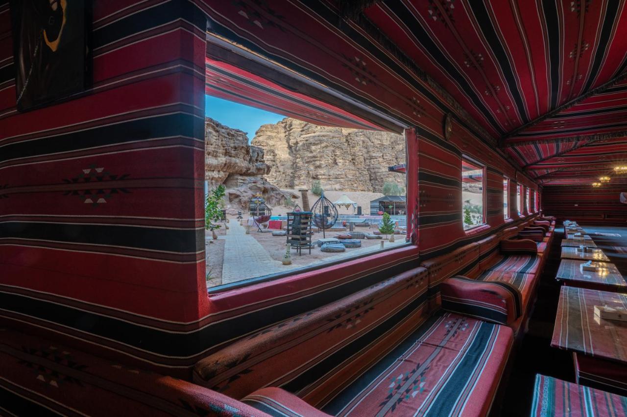 Hotel Aladdin Camp Wadi Rum Esterno foto